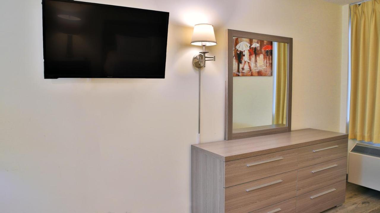 Diplomat Hotel 3*