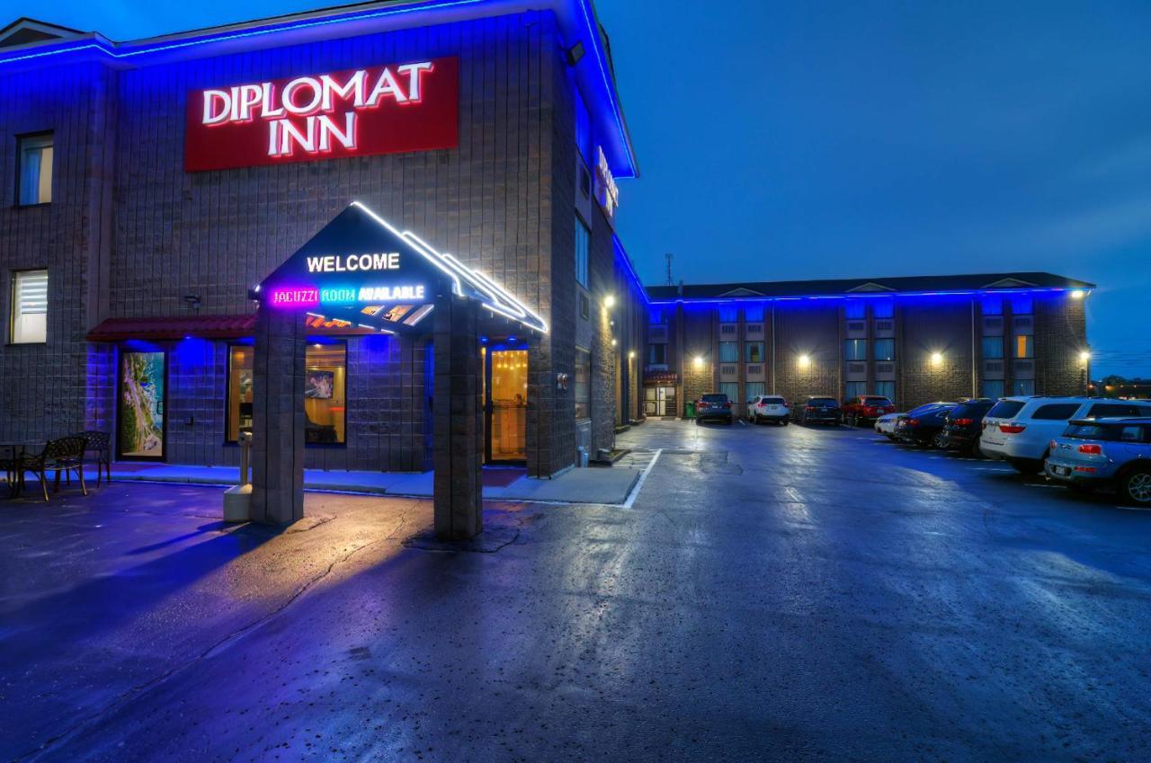 Diplomat Hotel